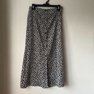 Things Between Black & White Floral Midi Skirt M